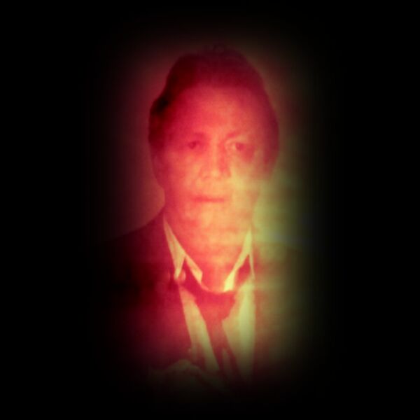 Tshirt Portrait soft edges wider Thumbnail